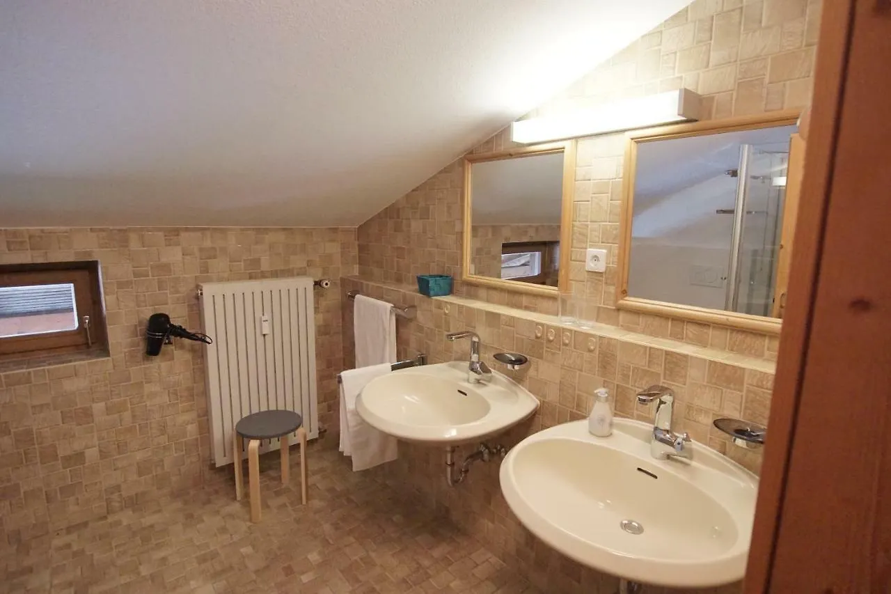 Apartment Ferienwohnung Dreigiebel im Haus Lohrey Reit im Winkl