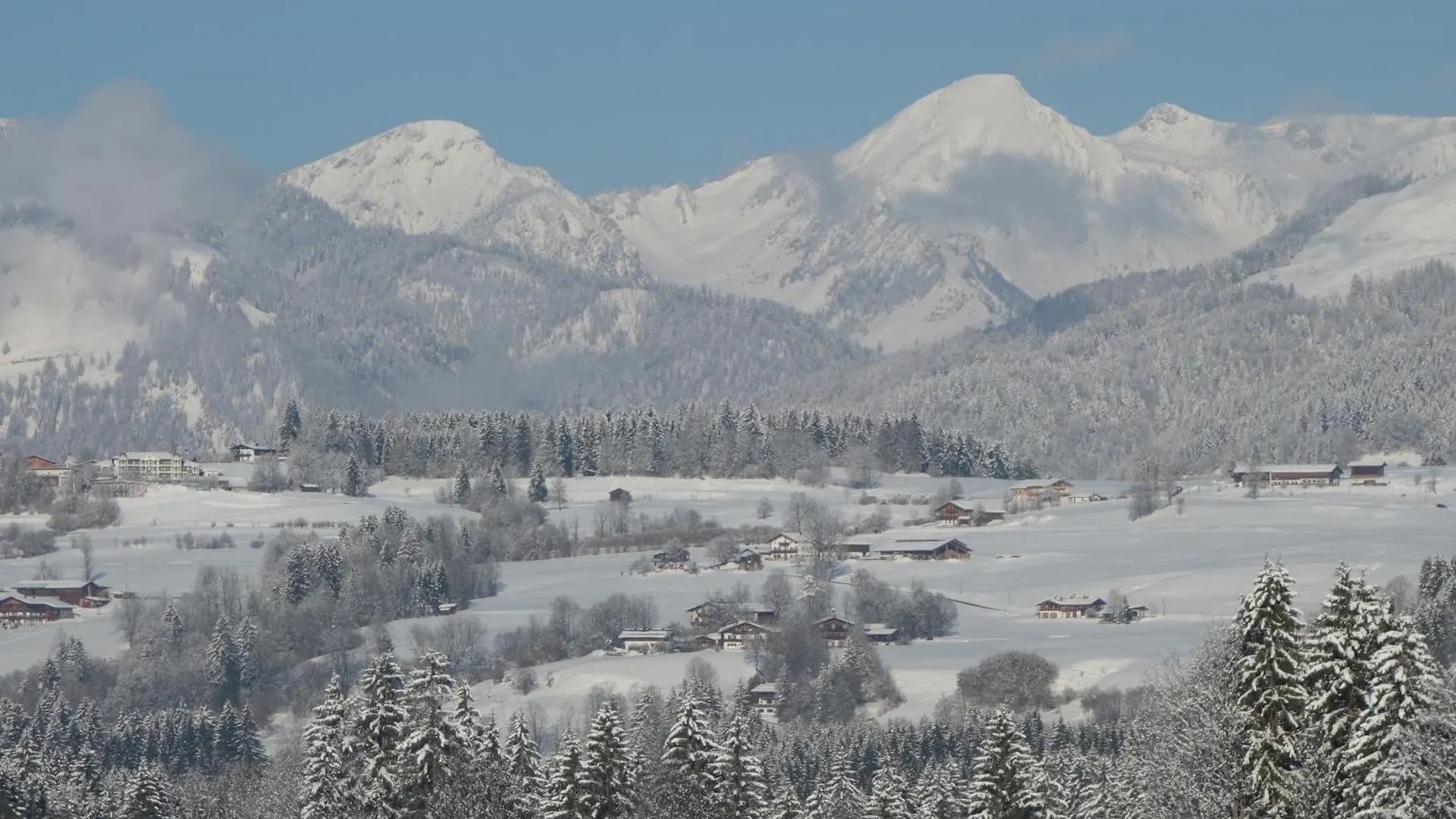 Dreigiebel Im Haus Lohrey Apartment Reit im Winkl