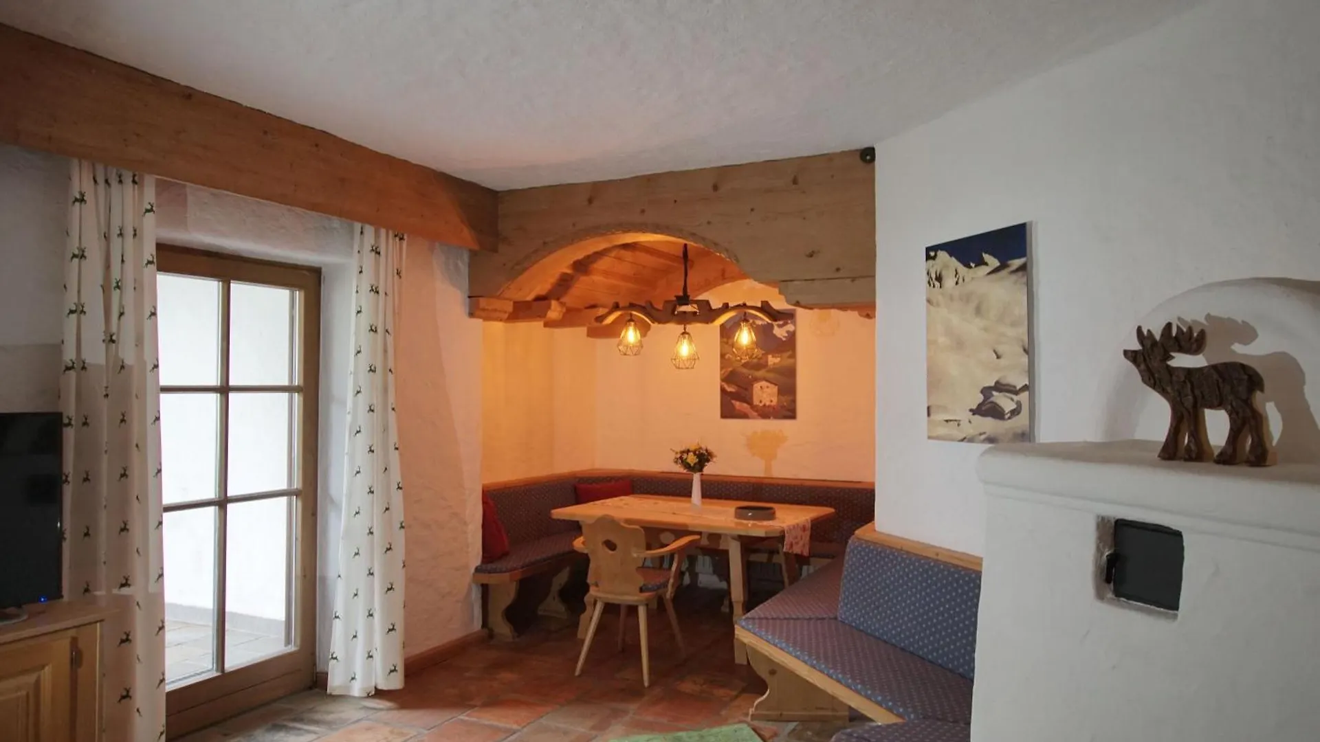 Dreigiebel Im Haus Lohrey Apartment Reit im Winkl