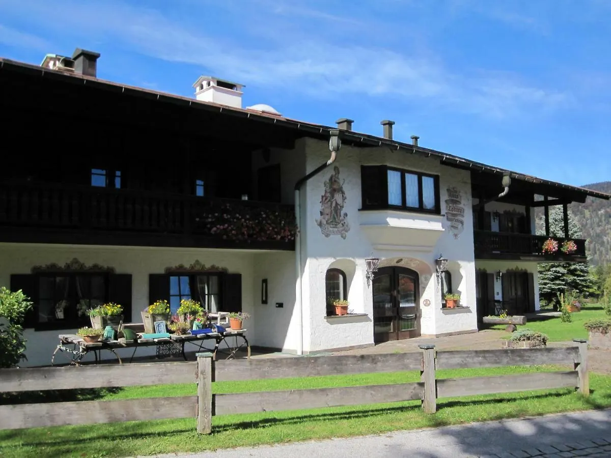 Dreigiebel Im Haus Lohrey Apartment Reit im Winkl
