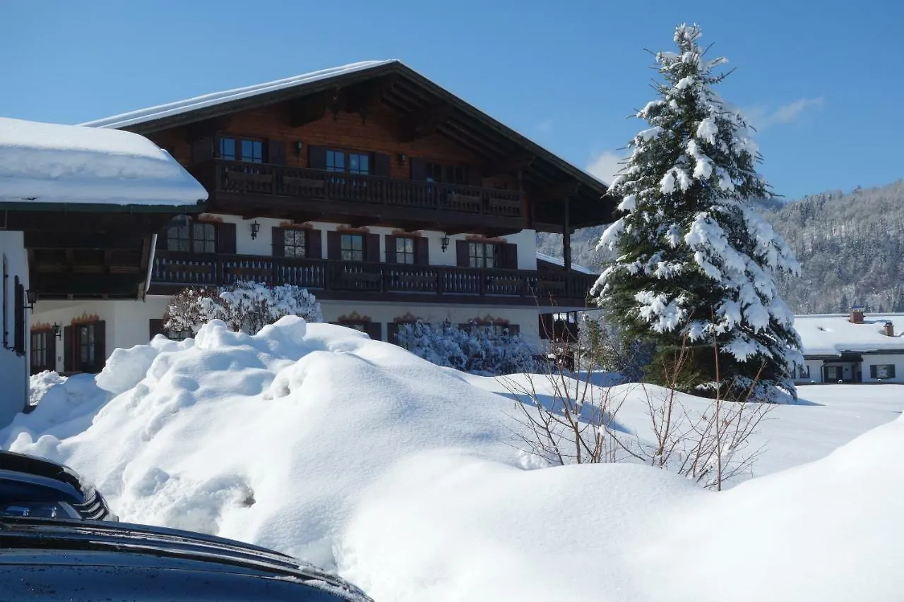 Dreigiebel Im Haus Lohrey Apartment Reit im Winkl